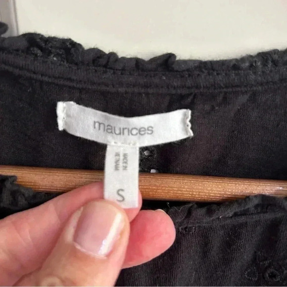 GUC black eyelet ruffle tank size Small.  Would also fit size 14 girl. - Picture 4 of 4